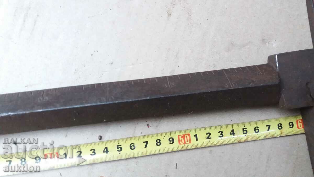 Delivery of MASSIVE RENAISSANCE SCALE WEIGHTS UP TO 100 KG.