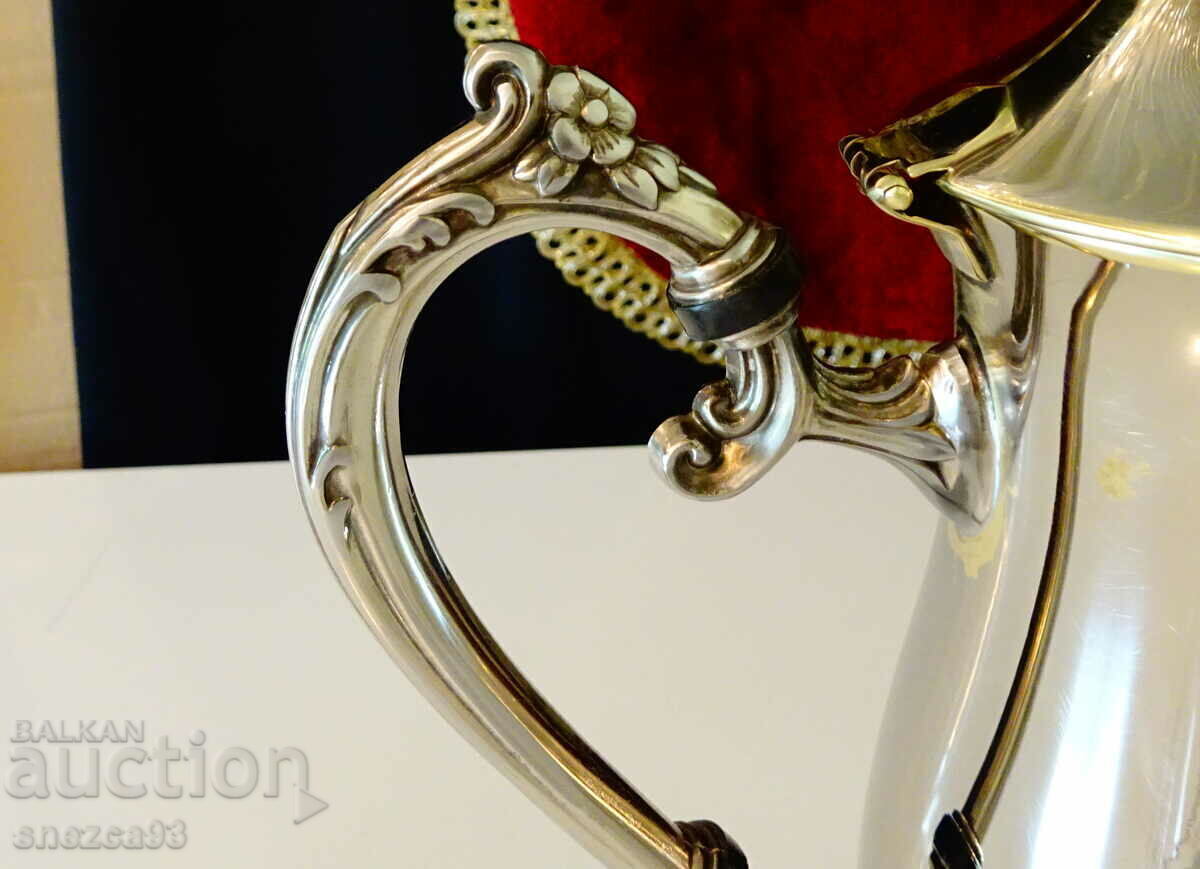 Delivery of Silver-plated bronze jug, baroque, 1kg Delivery of Silver-plated bronze jug, baroque, 1kg