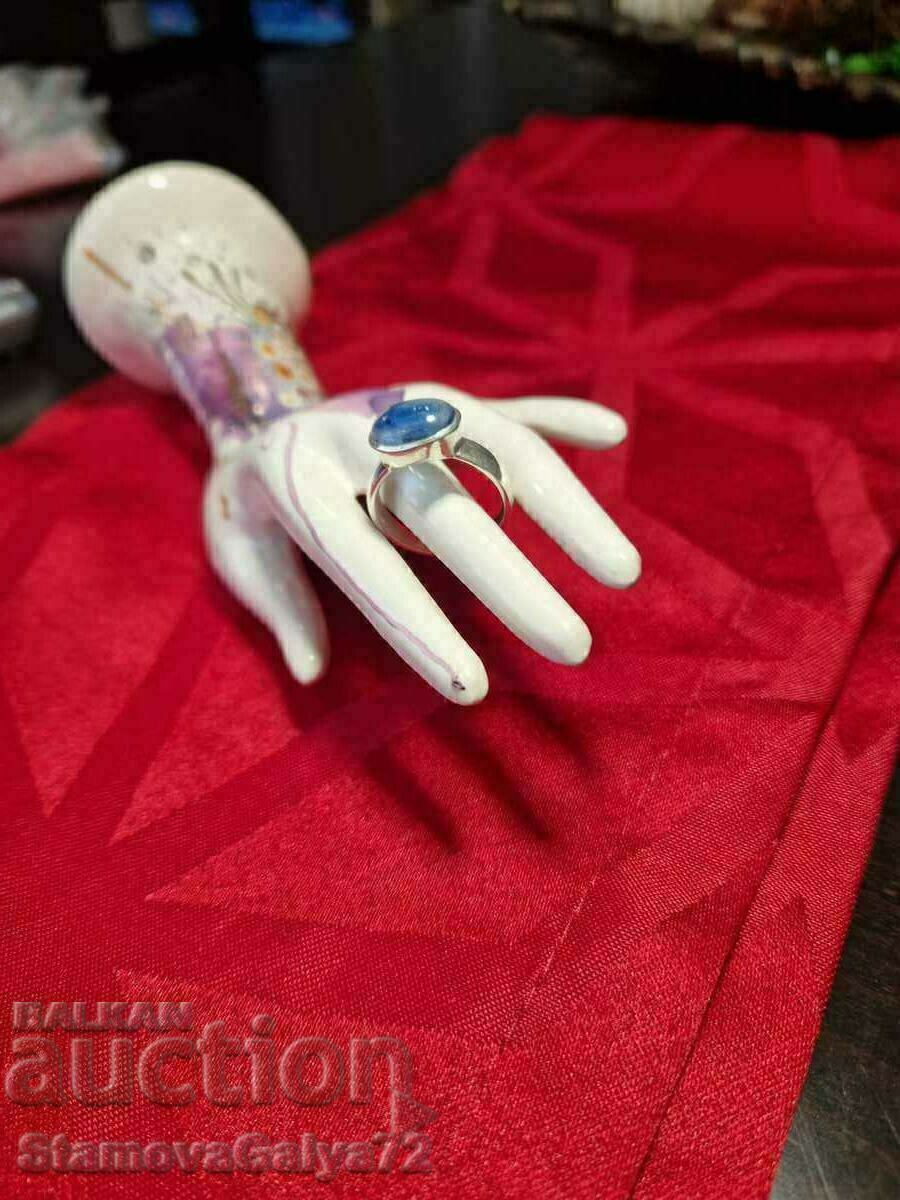 Auction Sophisticated and beautiful silver ring Auction Sophisticated and beautiful silver ring