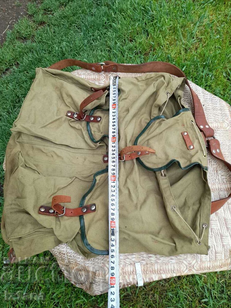 Auction Old canvas backpack Auction Old canvas backpack