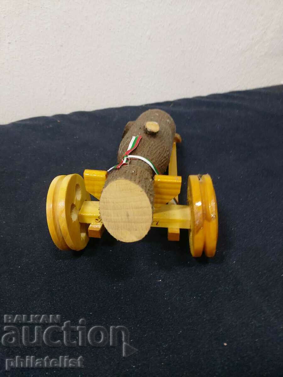 wooden bottle holder with price 20.00 BGN | € 10.23