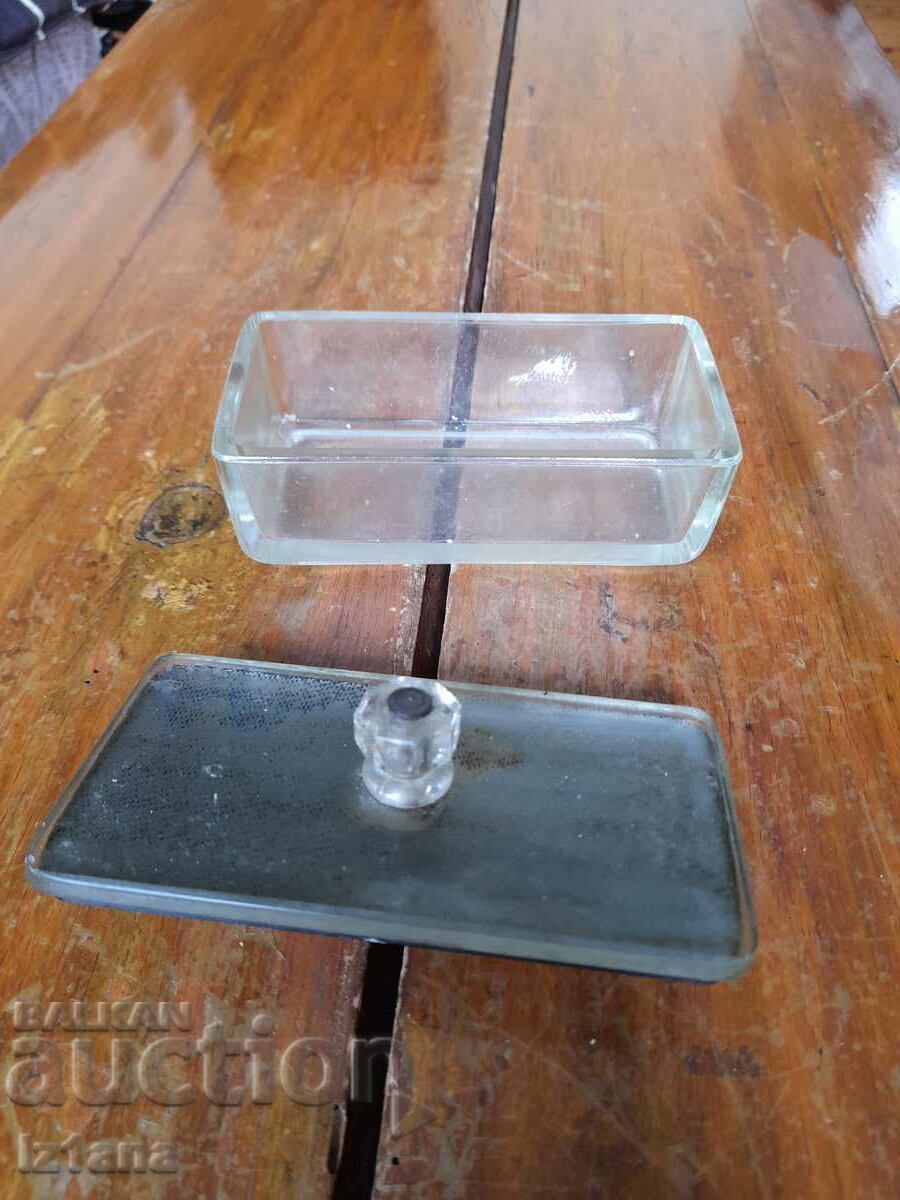 Стара зъболекарска стъкленица с цена 25.00 лв. | € 12.78