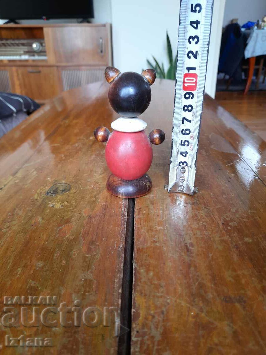 Auction Old wooden figurine Auction Old wooden figurine