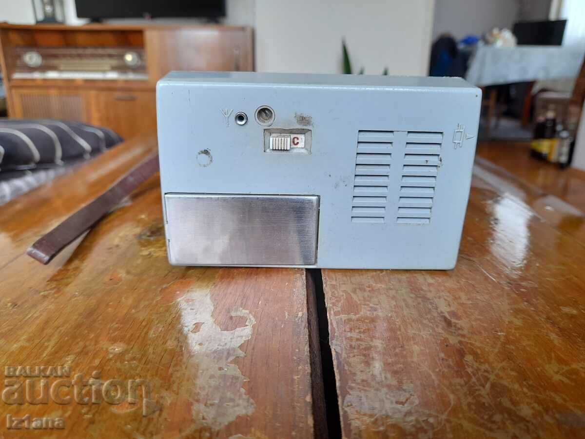 Delivery of Old radio, radio receiver Jupiter M Delivery of Old radio, radio receiver Jupiter M