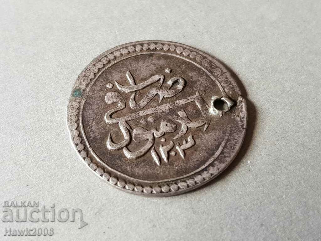 Османска Турция 10 пара 1203 РЯДКА година 1 Селим III сребро с цена 60.00 лв. | € 30.68 Османска Турция 10 пара 1203 РЯДКА година 1 Селим III сребро с цена 60.00 лв. | € 30.68