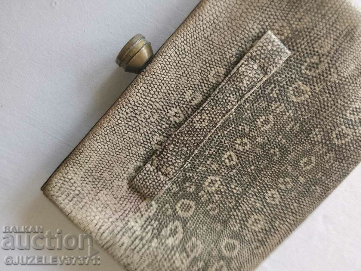 Vintage lizard skin bag from the 1930s with price 139.00 BGN | € 71.07