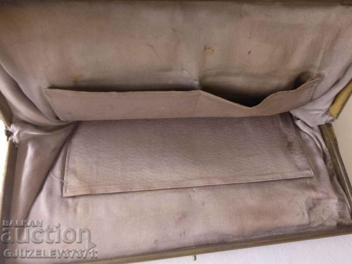 Auction  Vintage lizard skin bag from the 1930s