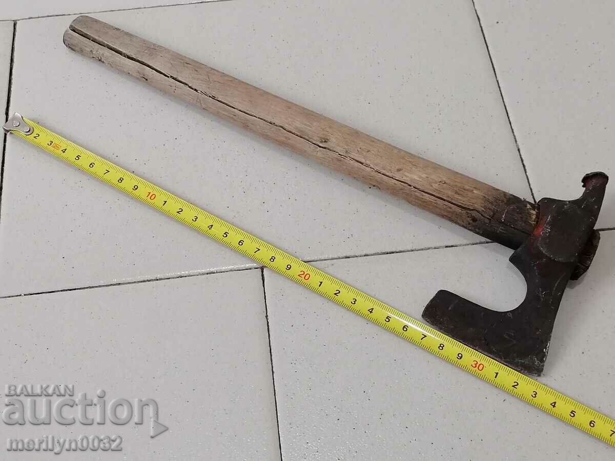Auction  Old ax pickaxe satyr hatchet with sap