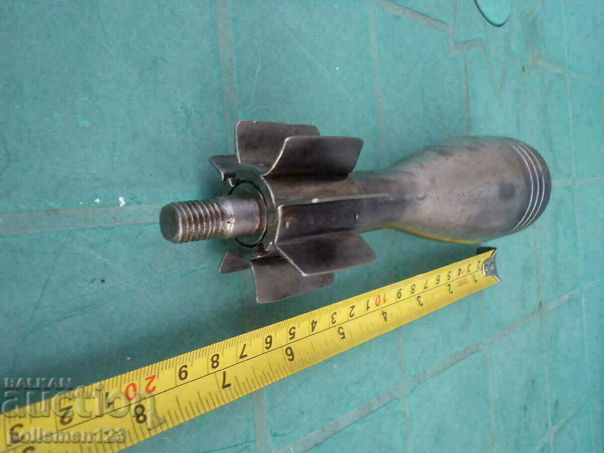 Auction MINA-35mm Auction MINA-35mm