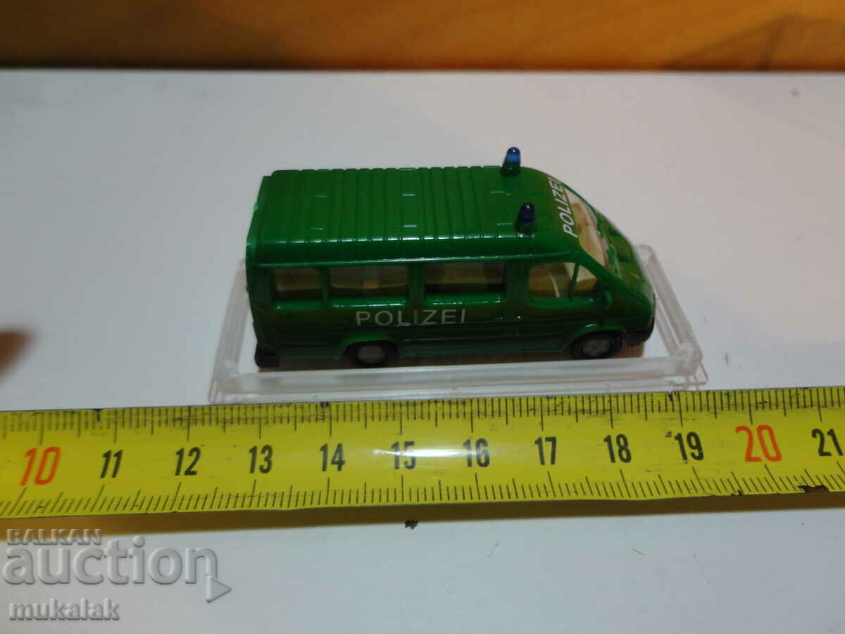 PRALINE HO 1/87 VW BUS MODEL POLICE FORD TRANSIT - 6 PRALINE HO 1/87 VW BUS MODEL POLICE FORD TRANSIT - 6