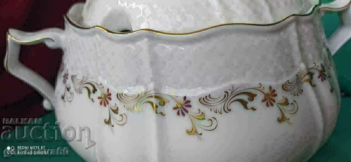 Delivery of A beautiful German SCHIRNDINC/BAVARIA porcelain soup bowl