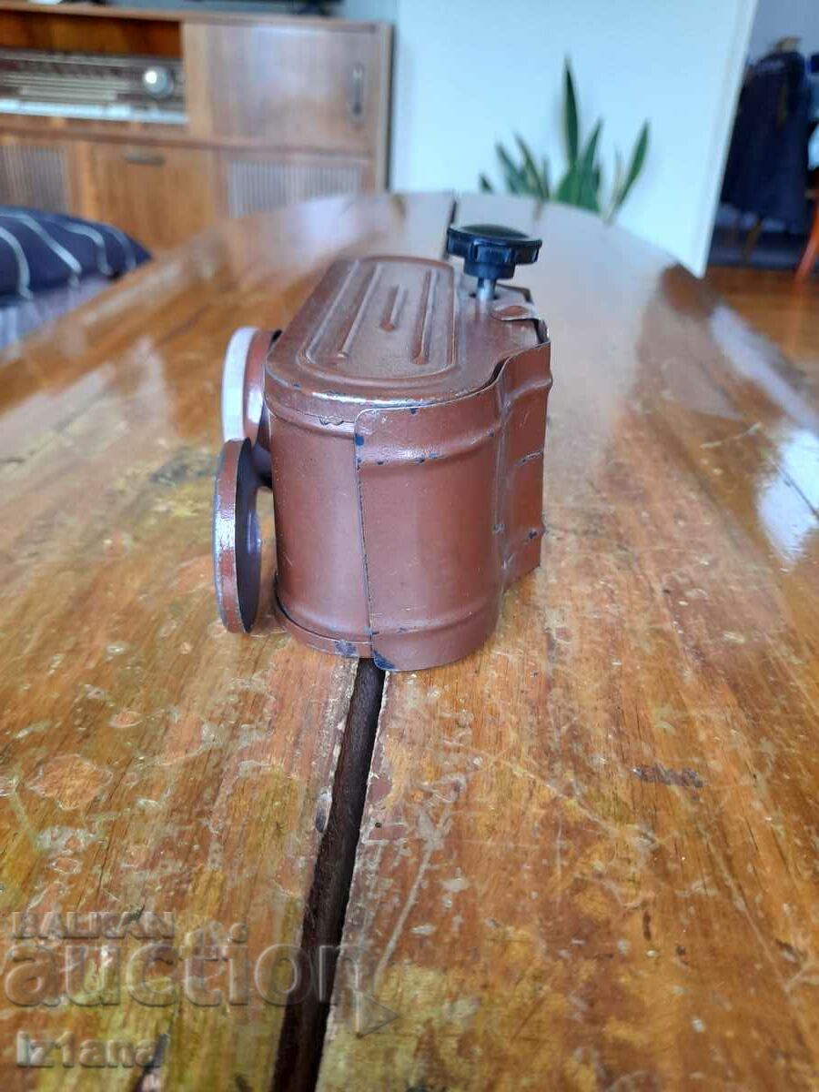 Vechiul diascop cu preț 40.00 BGN | € 20.45