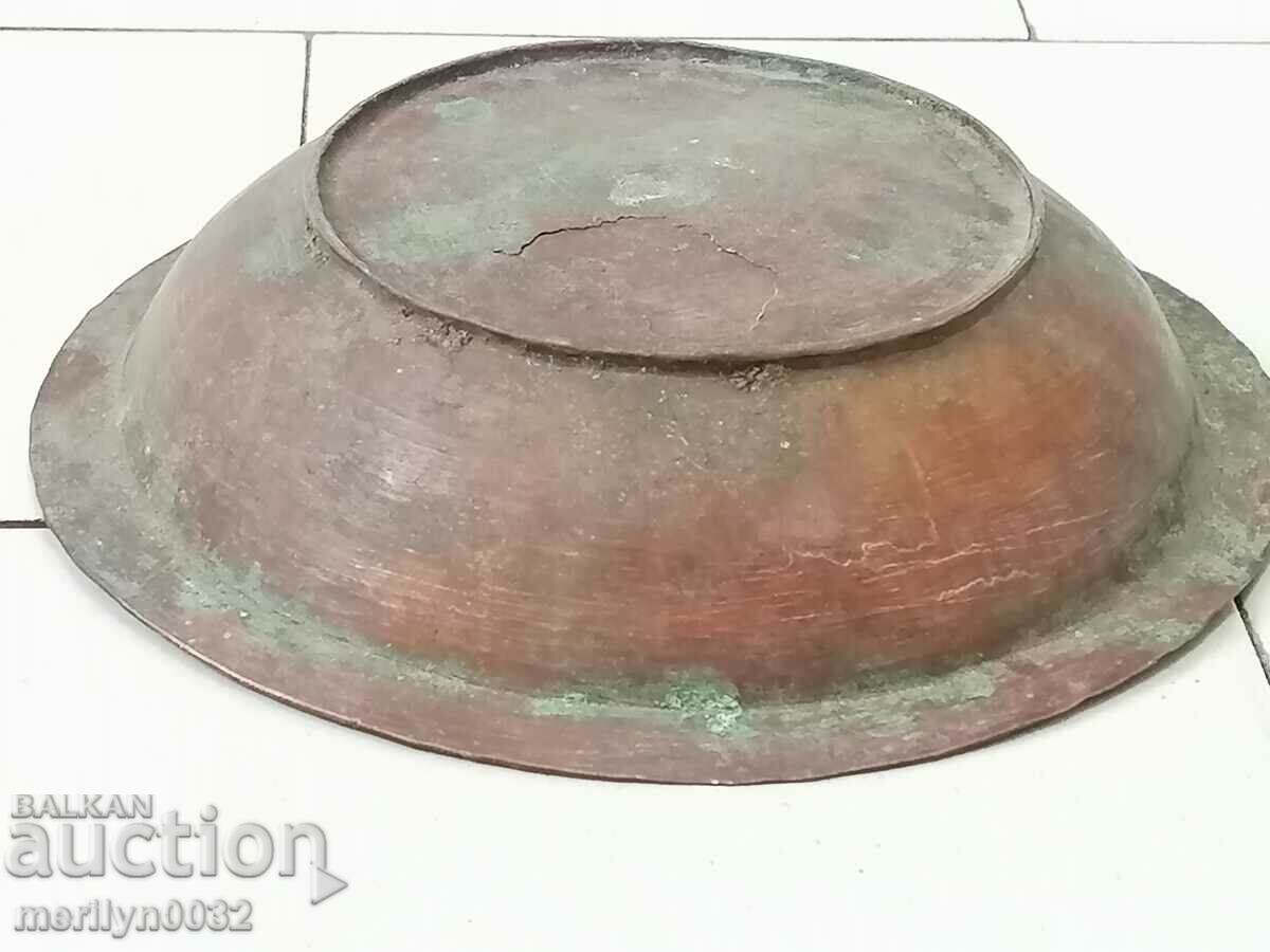 Auction Ancient sahane, pan, tass, copper vessel, baker Auction Ancient sahane, pan, tass, copper vessel, baker