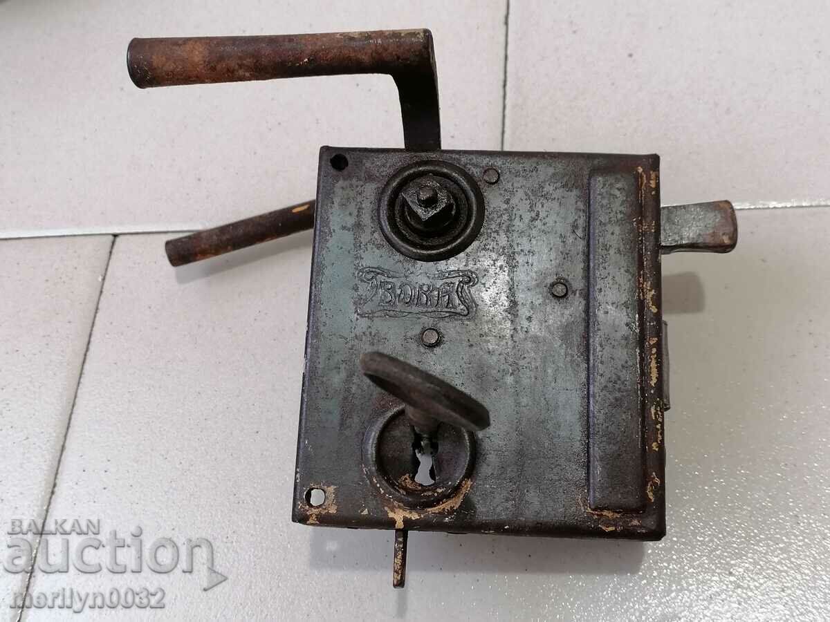 Old 10th century lock with latch key WORKS