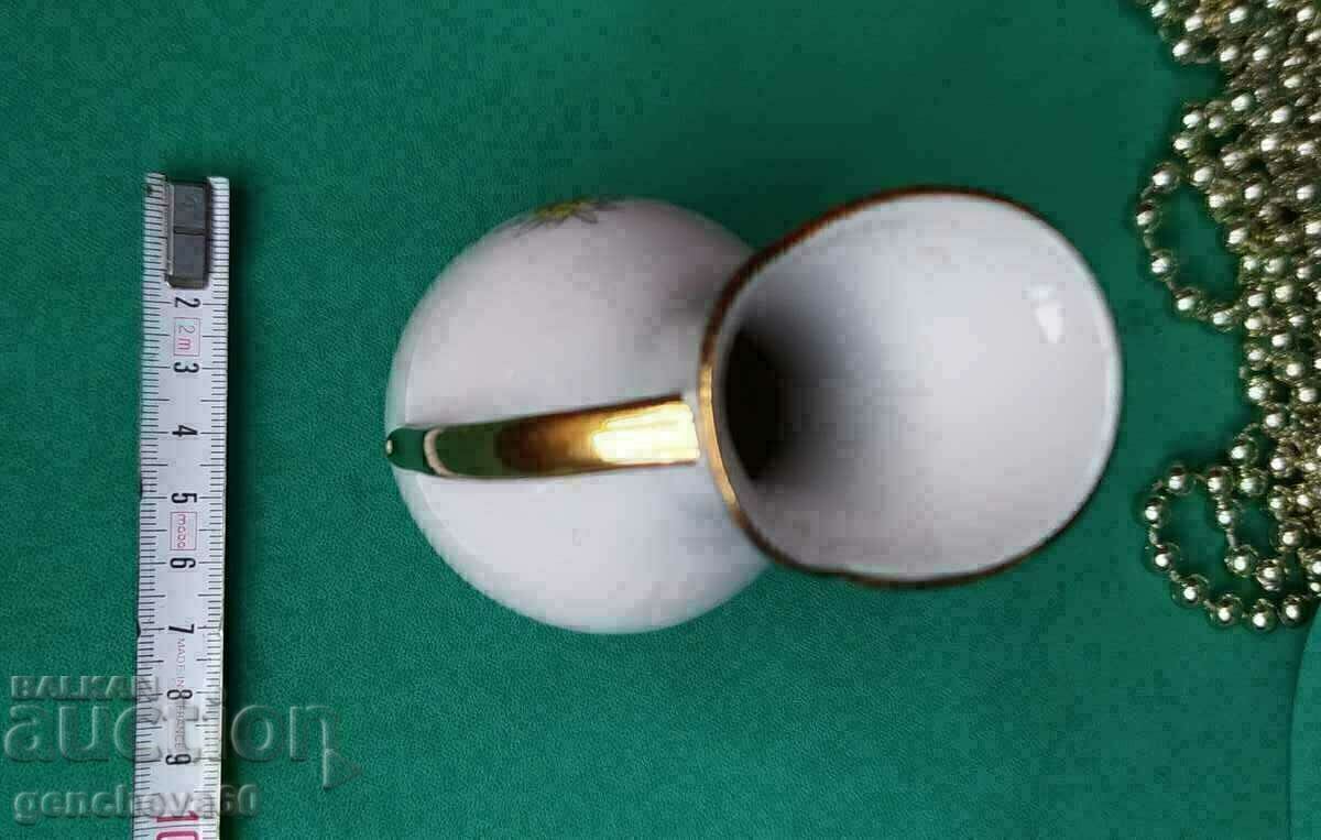 Παράδοση Όμορφο βάζο με ζωγραφισμένα λουλούδια/σήμανση Παράδοση Όμορφο βάζο με ζωγραφισμένα λουλούδια/σήμανση