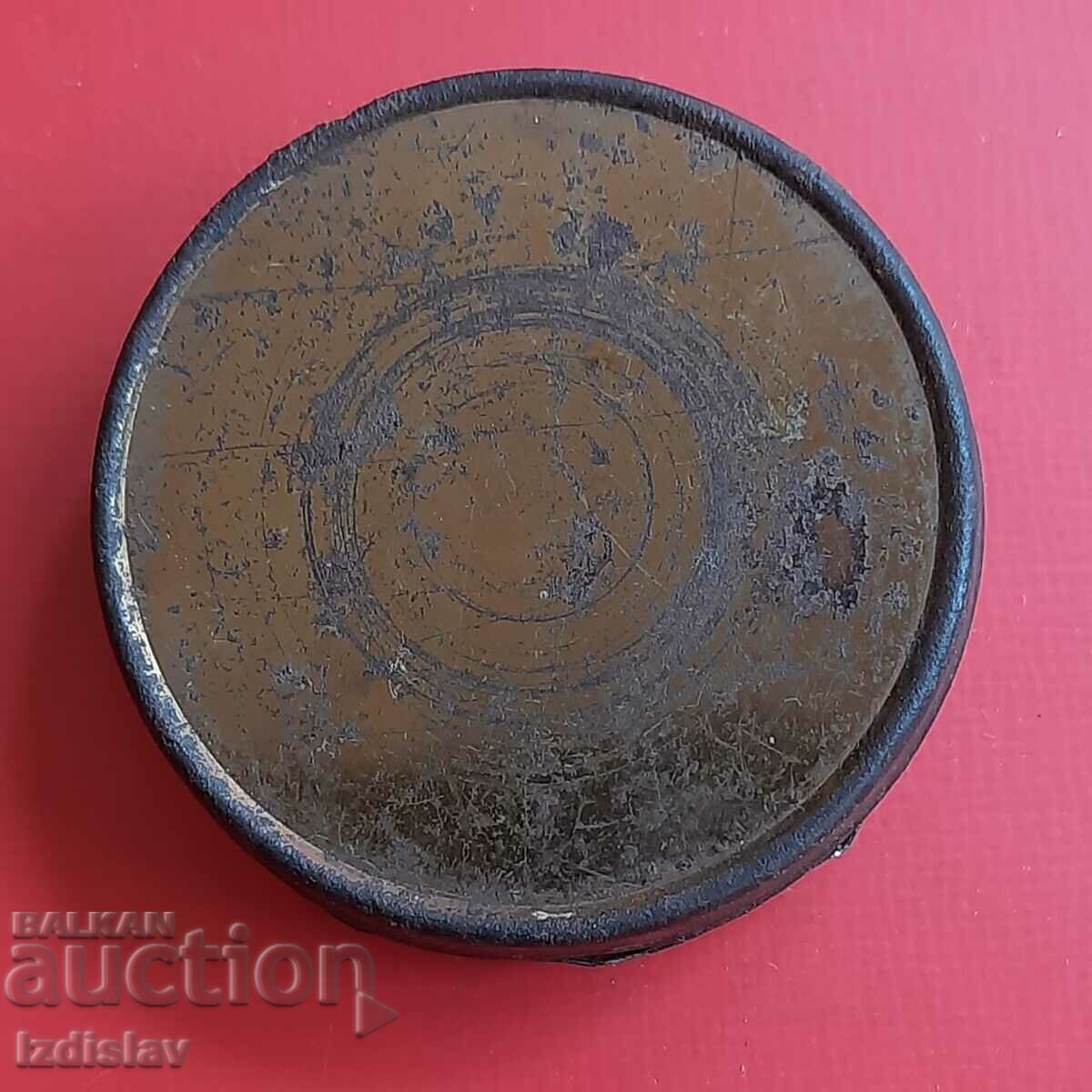 Γνήσιο μεταλλικό κουτί κρέμα προσώπου Regina με τιμή 30.00 BGN | € 15.34