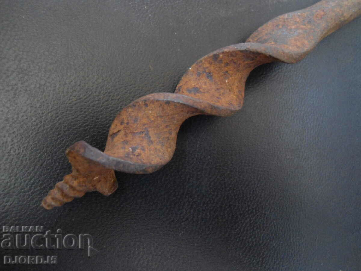 Old drill, chipping with price 2.00 BGN | € 1.02 Old drill, chipping with price 2.00 BGN | € 1.02