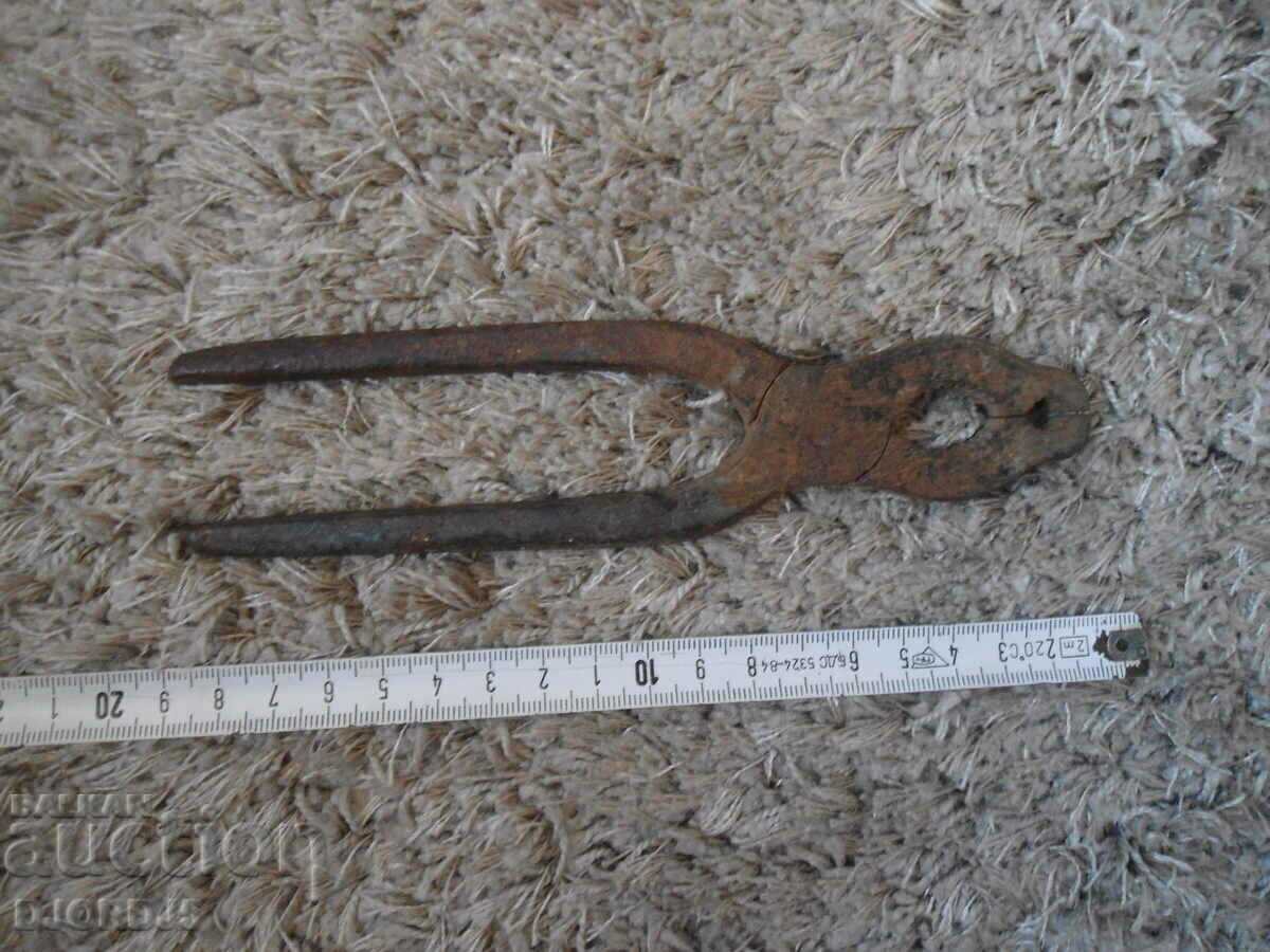 Old specialized pliers - 5 Old specialized pliers - 5