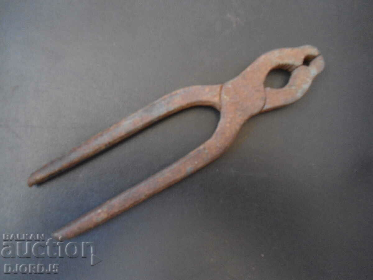 Old specialized pliers - 6 Old specialized pliers - 6