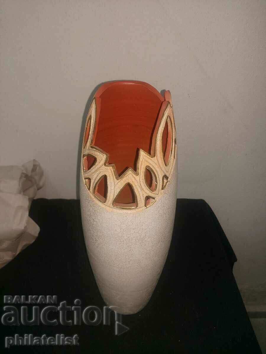 Керамична ваза №5 ! с цена 25.00 лв. | € 12.78 Керамична ваза №5 ! с цена 25.00 лв. | € 12.78