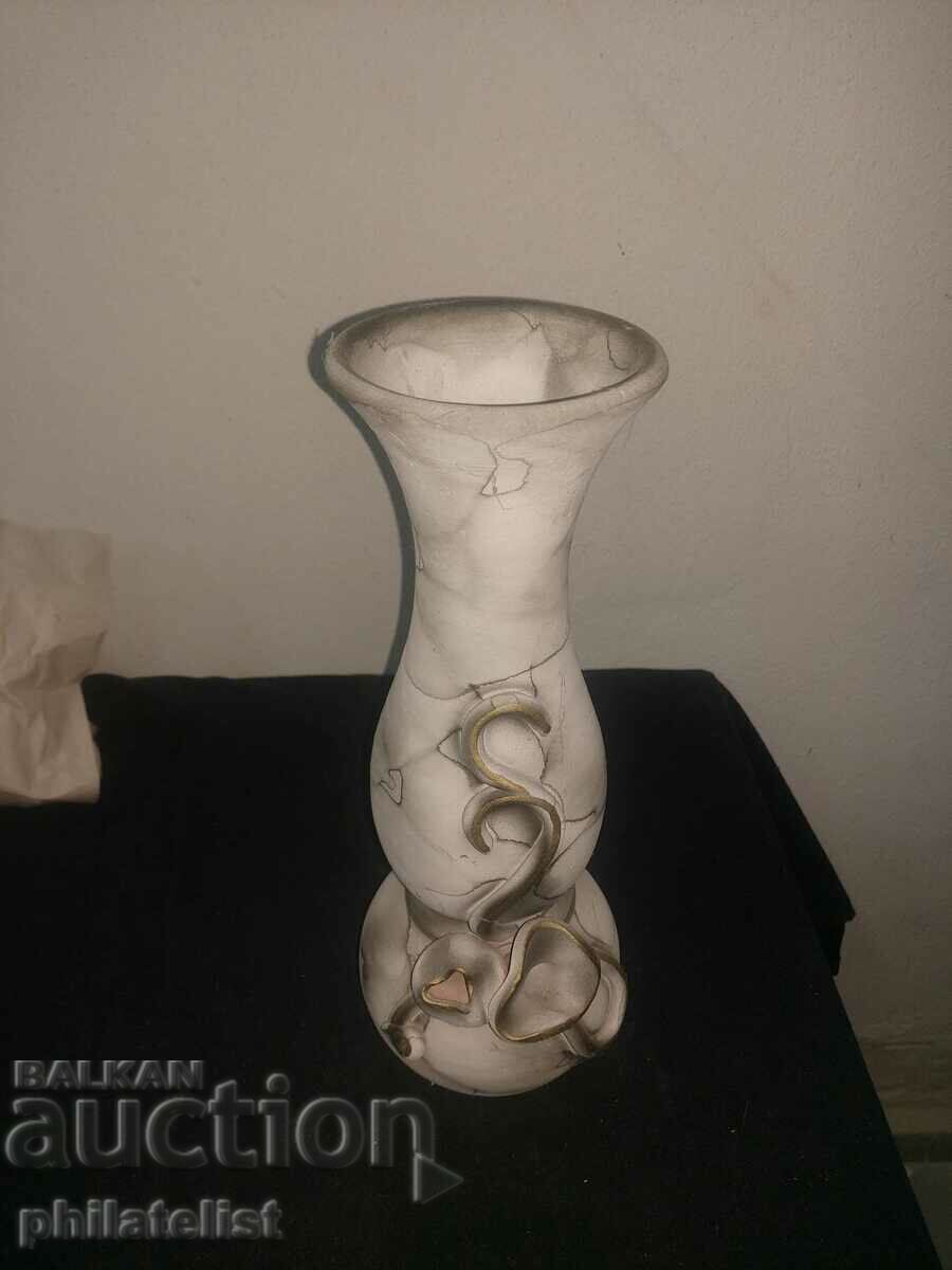 Ceramic vase #6! with price 21.00 BGN | € 10.74 Ceramic vase #6! with price 21.00 BGN | € 10.74