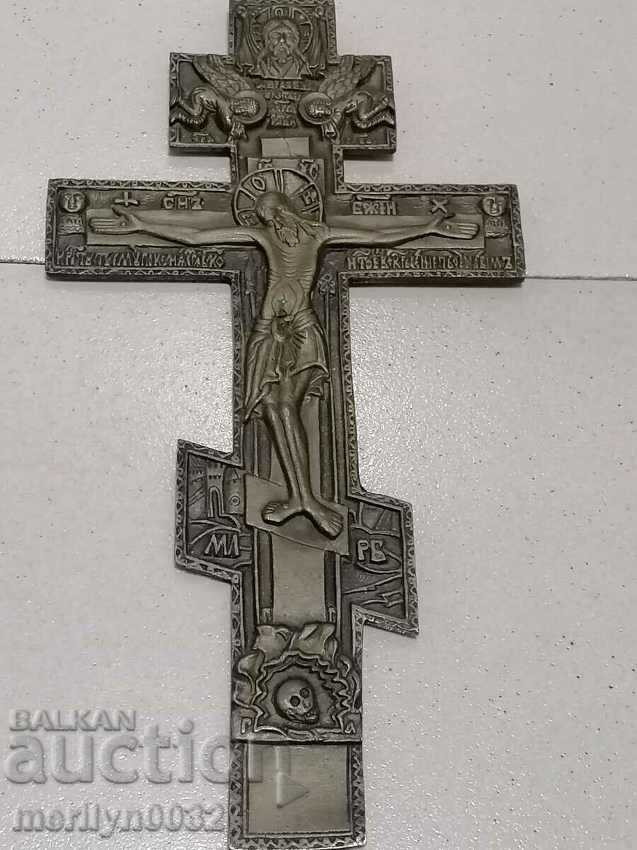 Crucea rusă de bronz la sfârșitul secolului al XIX-lea Răstignirea lui Isus