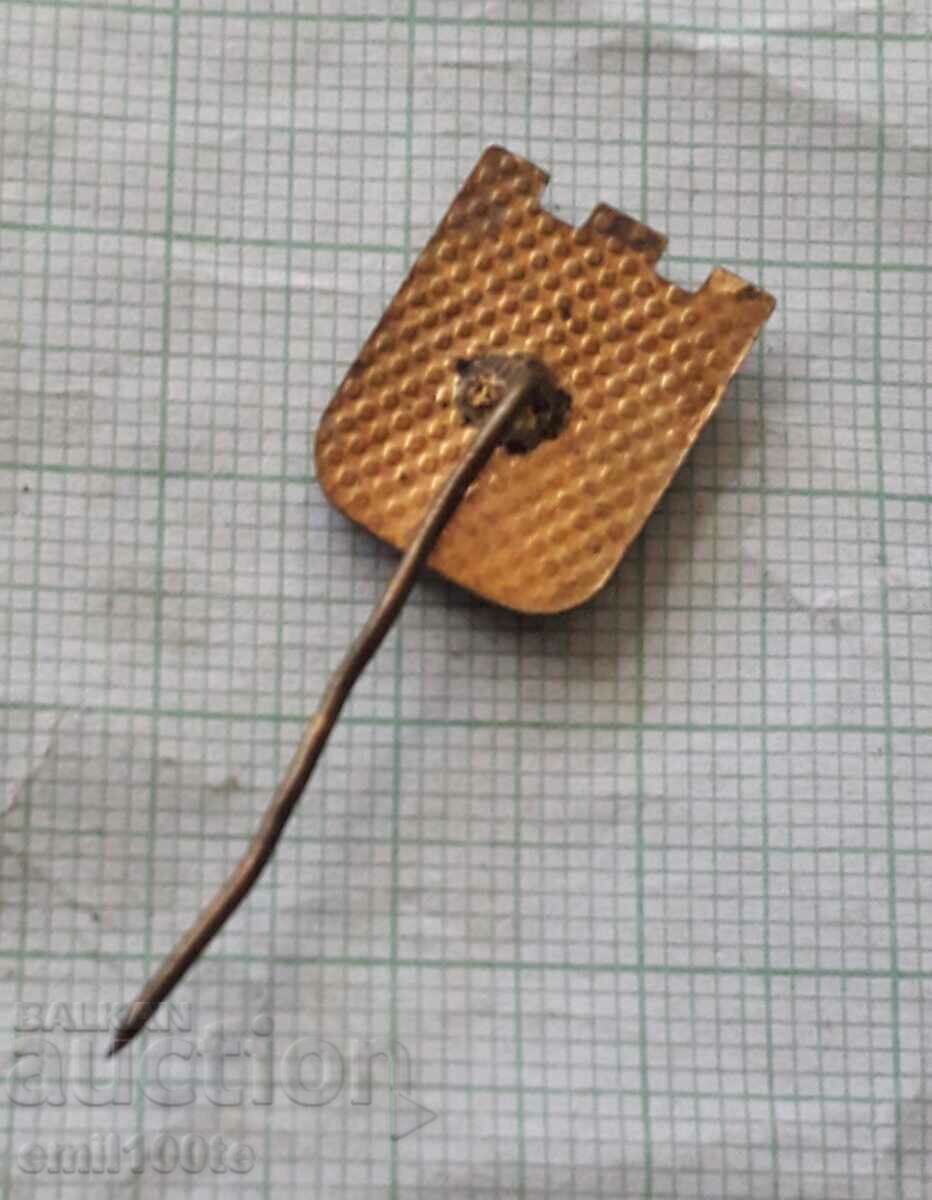 Delivery of Badge - Get to know the socialist homeland