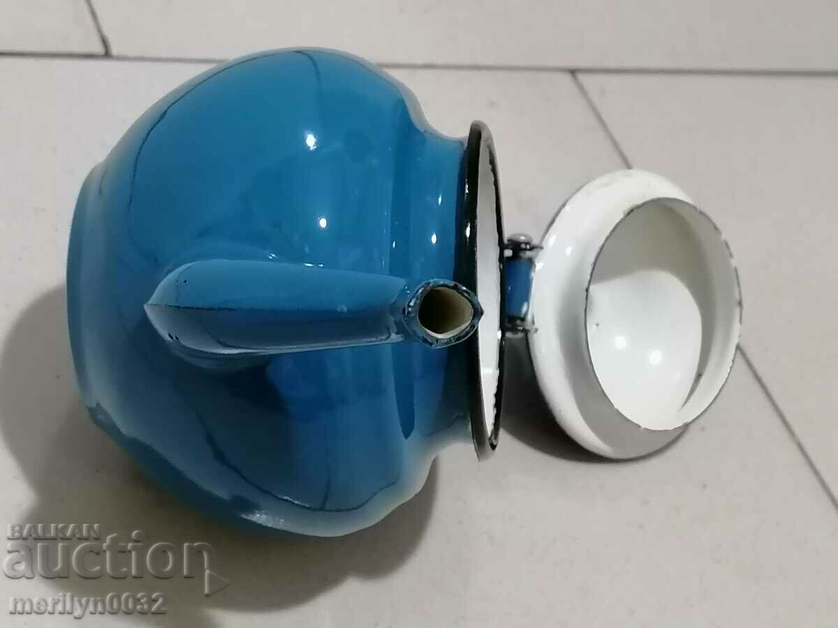 Delivery of Enamelled teapot made of salt container with enamel
