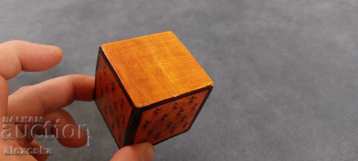 Small wooden candle holder - 6 Small wooden candle holder - 6