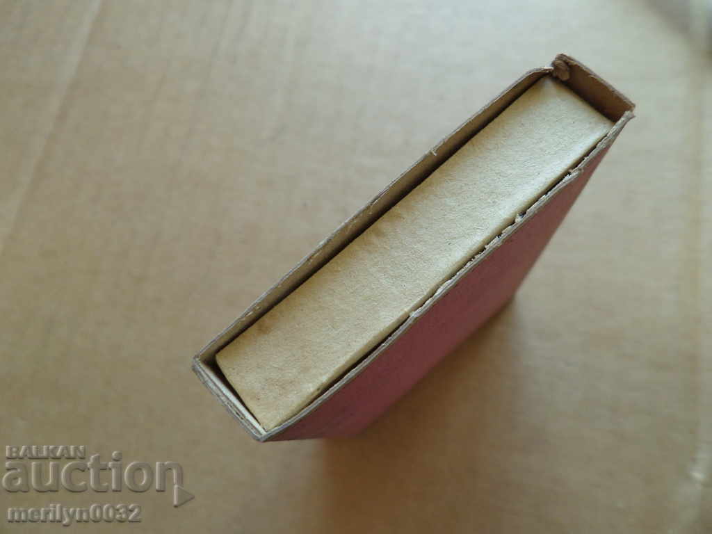 Auction Old box of unused crayons, Kingdom of Bulgaria crayons Auction Old box of unused crayons, Kingdom of Bulgaria crayons