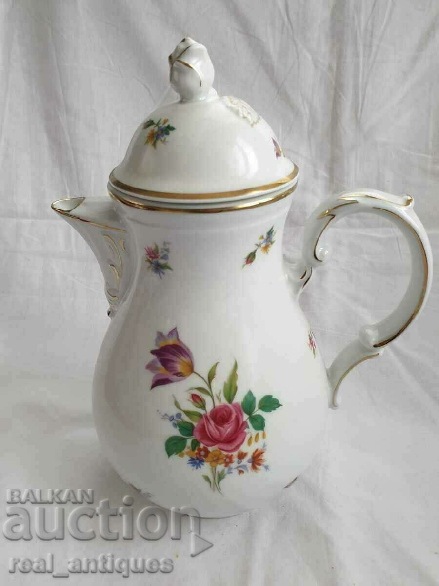 Porcelain teapot with gilding - Bavaria