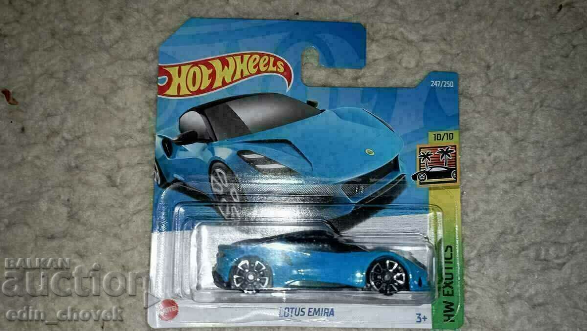 Hot Wheels Lotus Emira. Nou