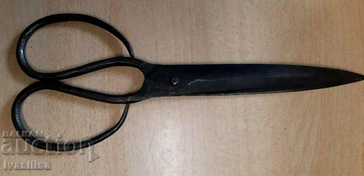 LARGE WITH MARKING 31 cm. FORGED RENAISSANCE SCISSORS - 5 LARGE WITH MARKING 31 cm. FORGED RENAISSANCE SCISSORS - 5