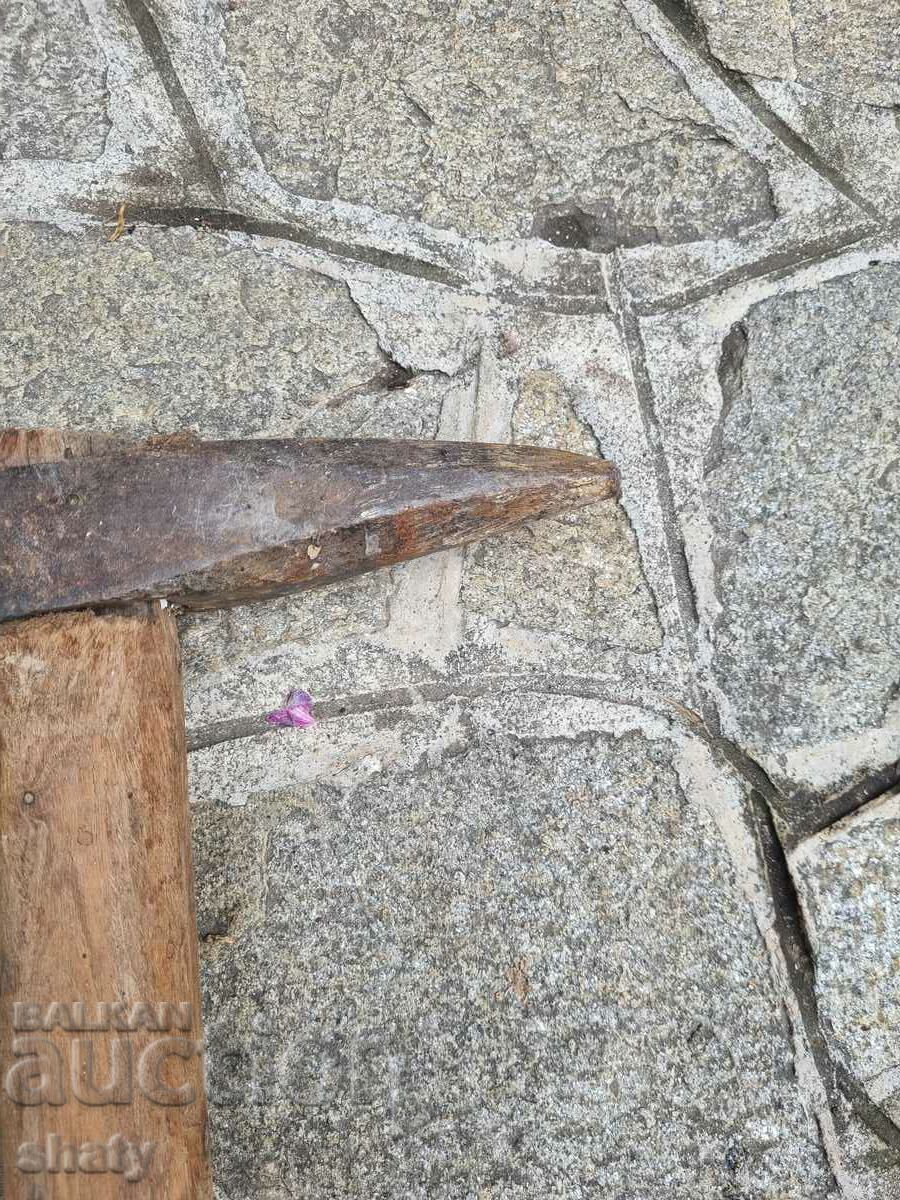 Auction  Large Fire Axe.