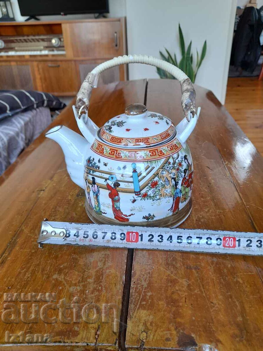 Licitație ceainic vechi de porțelan