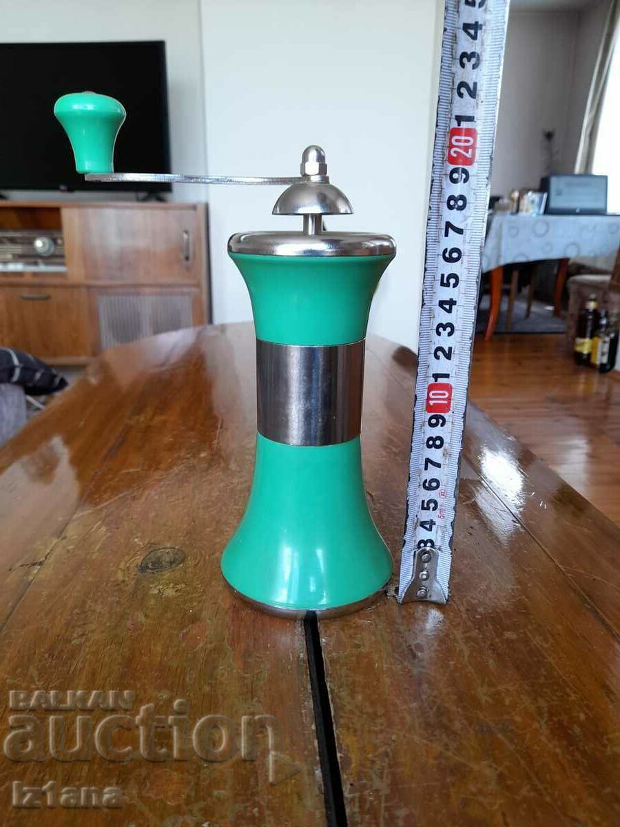 Παλιό μύλος, μύλος μπαχαρικών, καφετέρια με τιμή 50.00 BGN | € 25.56 Παλιό μύλος, μύλος μπαχαρικών, καφετέρια με τιμή 50.00 BGN | € 25.56