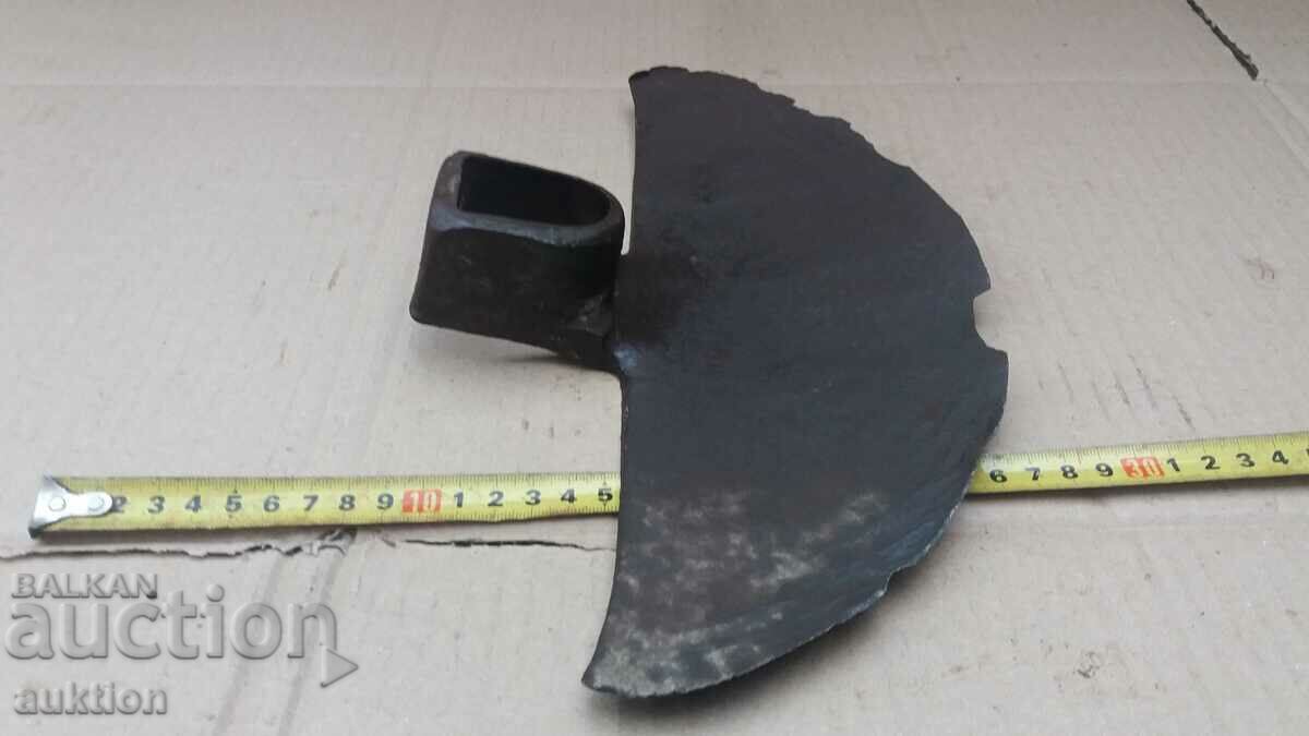 MASSIVE HOE, DIGGER - 7 MASSIVE HOE, DIGGER - 7