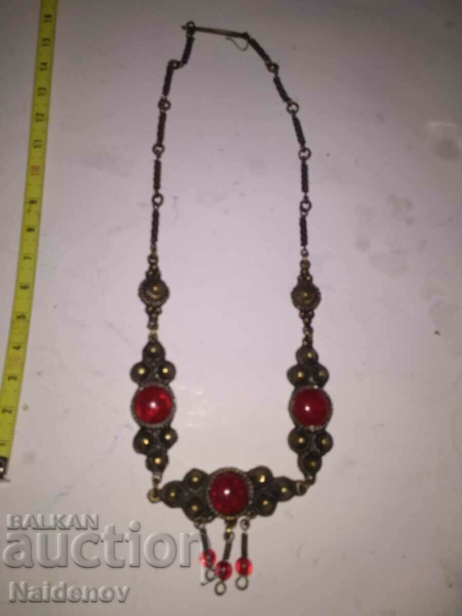 Δημοπρασία Παλιό κολιέ κοσμήματος