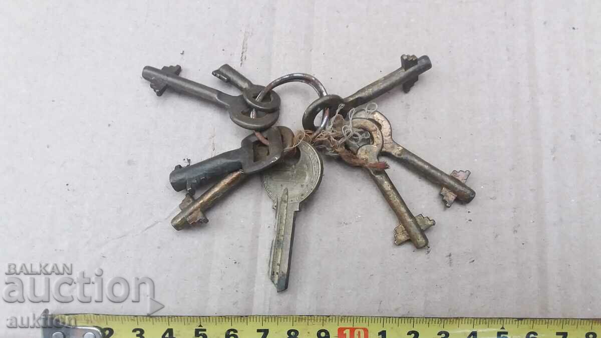 Auction OLD CABINET KEYS, CASH - BRONZE Auction OLD CABINET KEYS, CASH - BRONZE