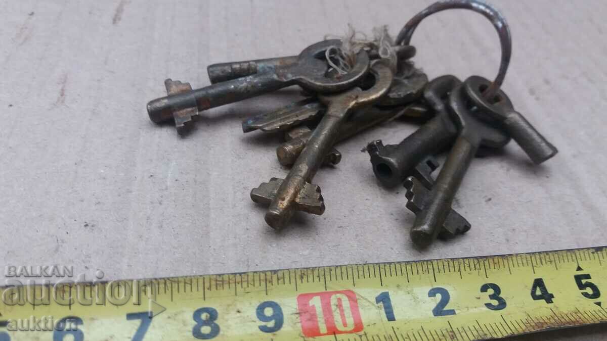 Delivery of OLD CABINET KEYS, CASH - BRONZE Delivery of OLD CABINET KEYS, CASH - BRONZE