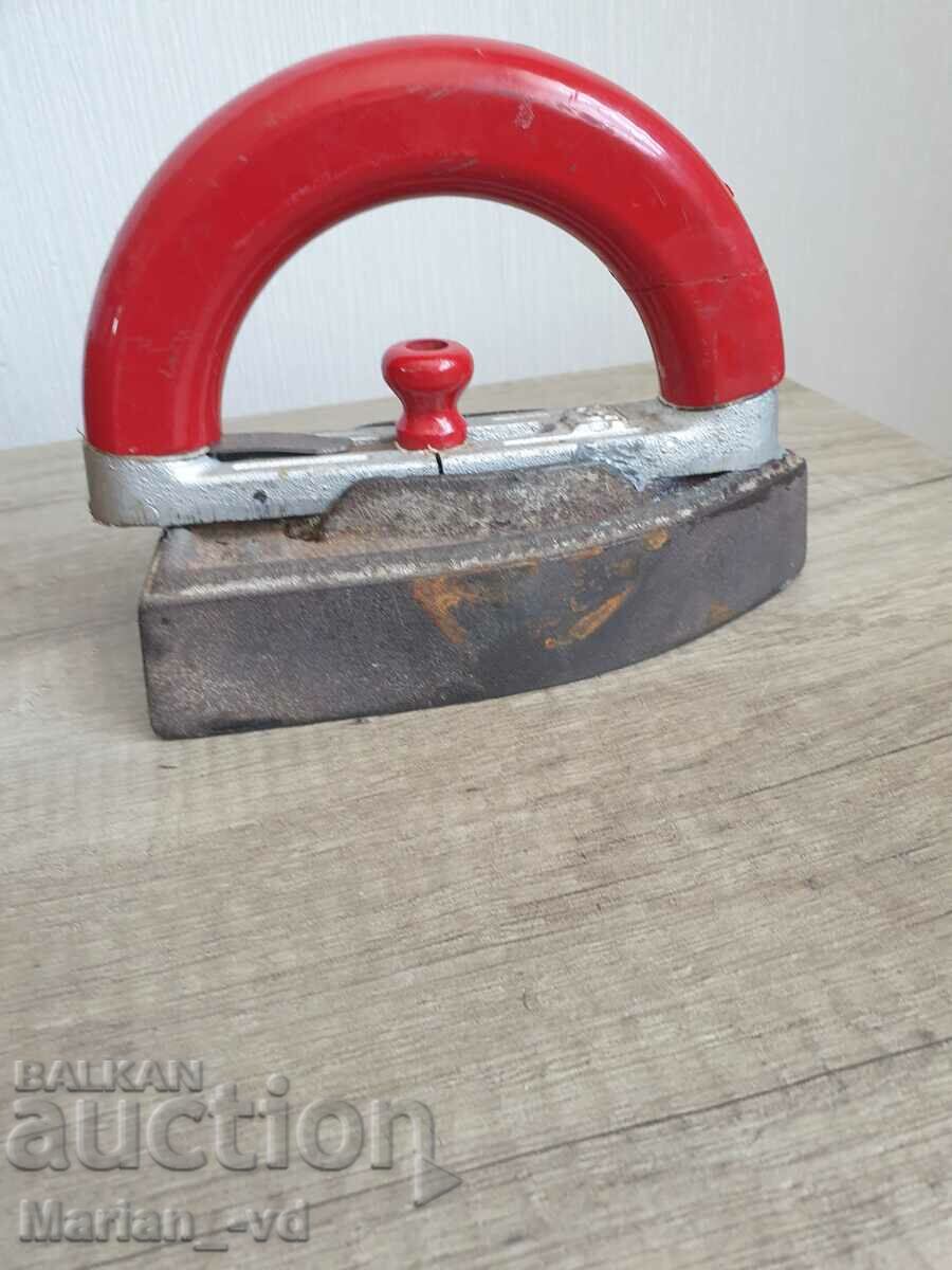 Old antique collector's iron with price 40.00 BGN | € 20.45 Old antique collector's iron with price 40.00 BGN | € 20.45