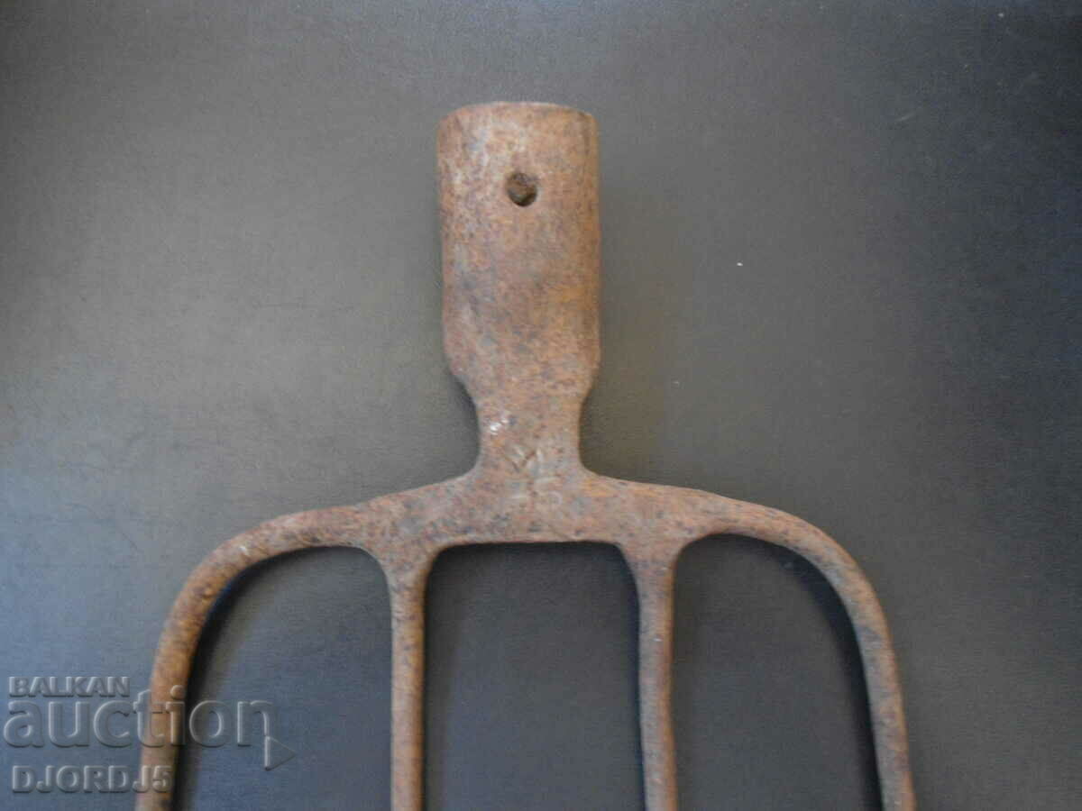 Δημοπρασία Παλιά βίλα, σημάνσεις Δημοπρασία Παλιά βίλα, σημάνσεις