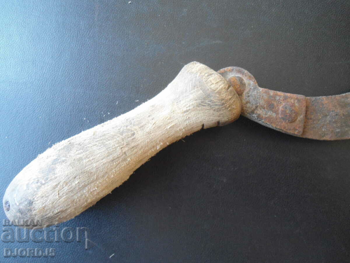 Delivery of Old sickle, engraved, markings Delivery of Old sickle, engraved, markings