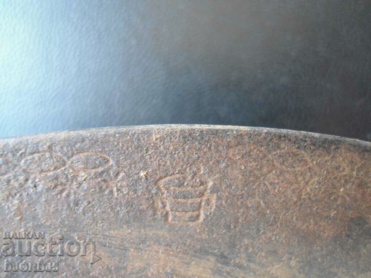 Old sickle, engraved, markings with price 4.00 BGN | € 2.05 Old sickle, engraved, markings with price 4.00 BGN | € 2.05