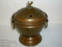 OLD COPPER POT