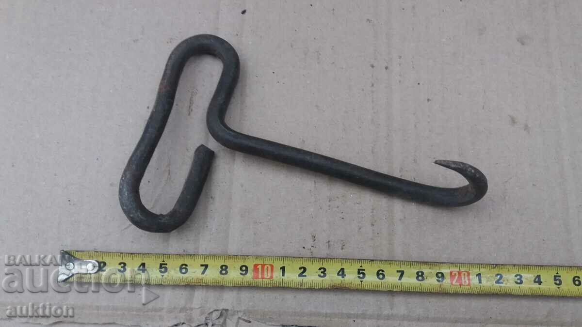 Auction OLD FORGED HOOK, CHANGEL Auction OLD FORGED HOOK, CHANGEL