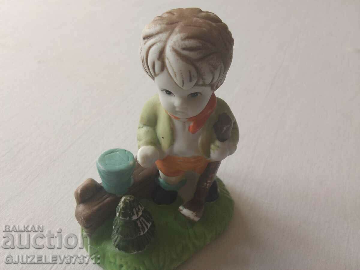 Δημοπρασία Πορσελάνινη φιγούρα Ολλανδού αγοριού Δημοπρασία Πορσελάνινη φιγούρα Ολλανδού αγοριού