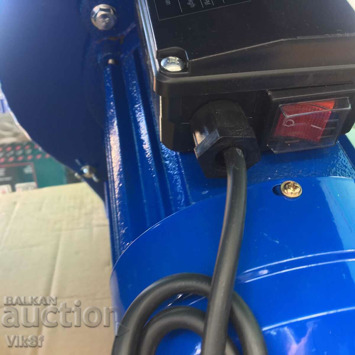 Auction Russian Forage Grinder Uragan single-phase 3.9 kW/4 sieves Auction Russian Forage Grinder Uragan single-phase 3.9 kW/4 sieves