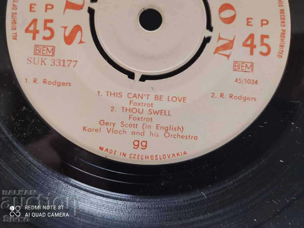 Foxtrot Turntable - 5 Foxtrot Turntable - 5