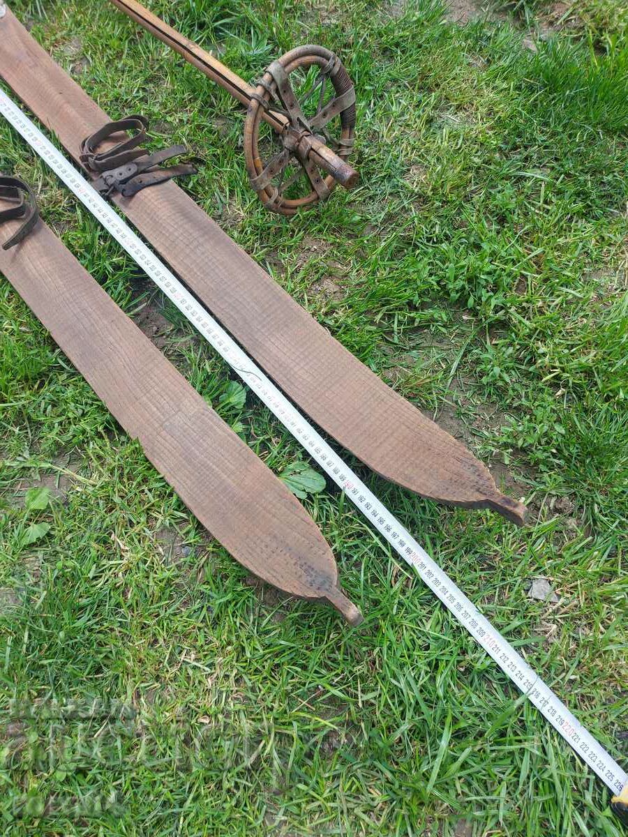 SKI - POLE - RETRO with price 220.50 BGN | € 112.74 SKI - POLE - RETRO with price 220.50 BGN | € 112.74